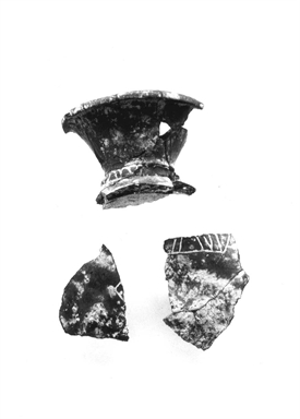 scodella su alto piede cavo